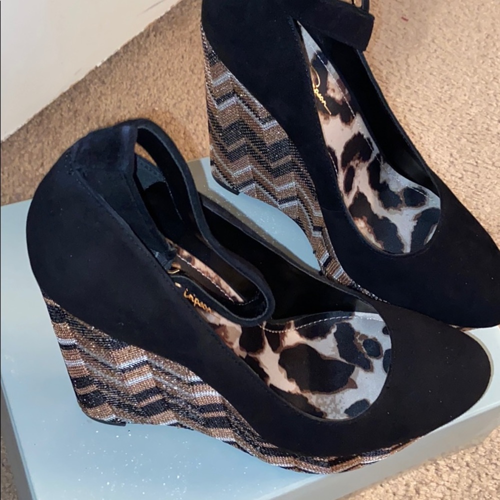 Jessica Simpson Wedges
